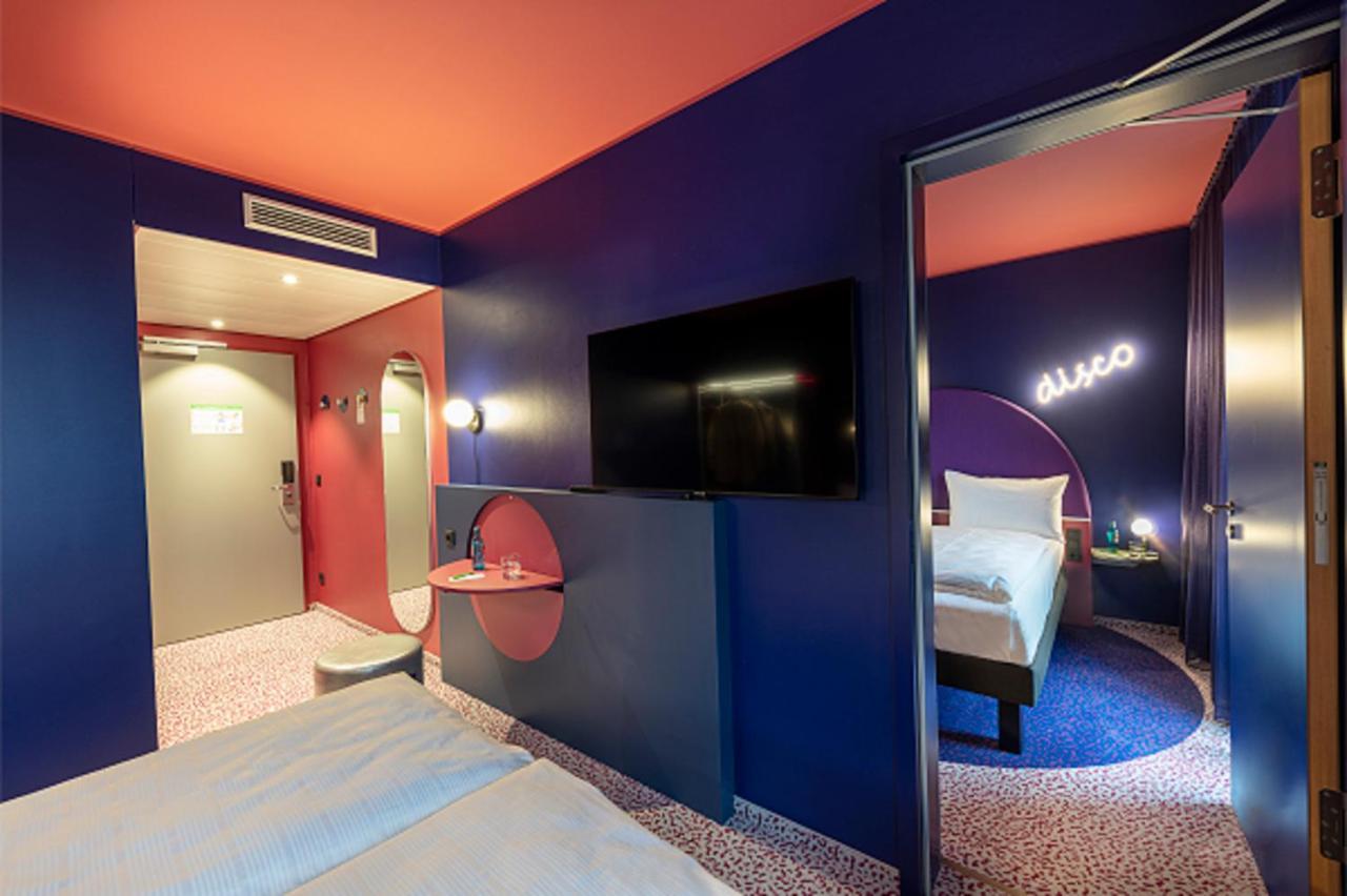 Ibis Styles Muenchen Perlach Exterior foto
